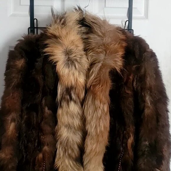 Vintage Real Fox / Coyote Fur Coat Jacket Brown Medium Women Mobwife Glam Disco - Picture 2 of 14